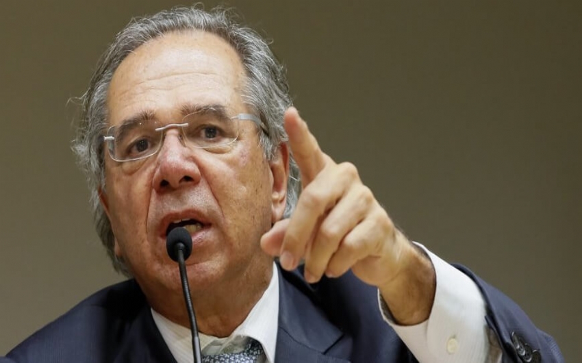 Ministro Paulo Guedes critica dados da PNAD IBGE ainda est na idade da pedra lascada
